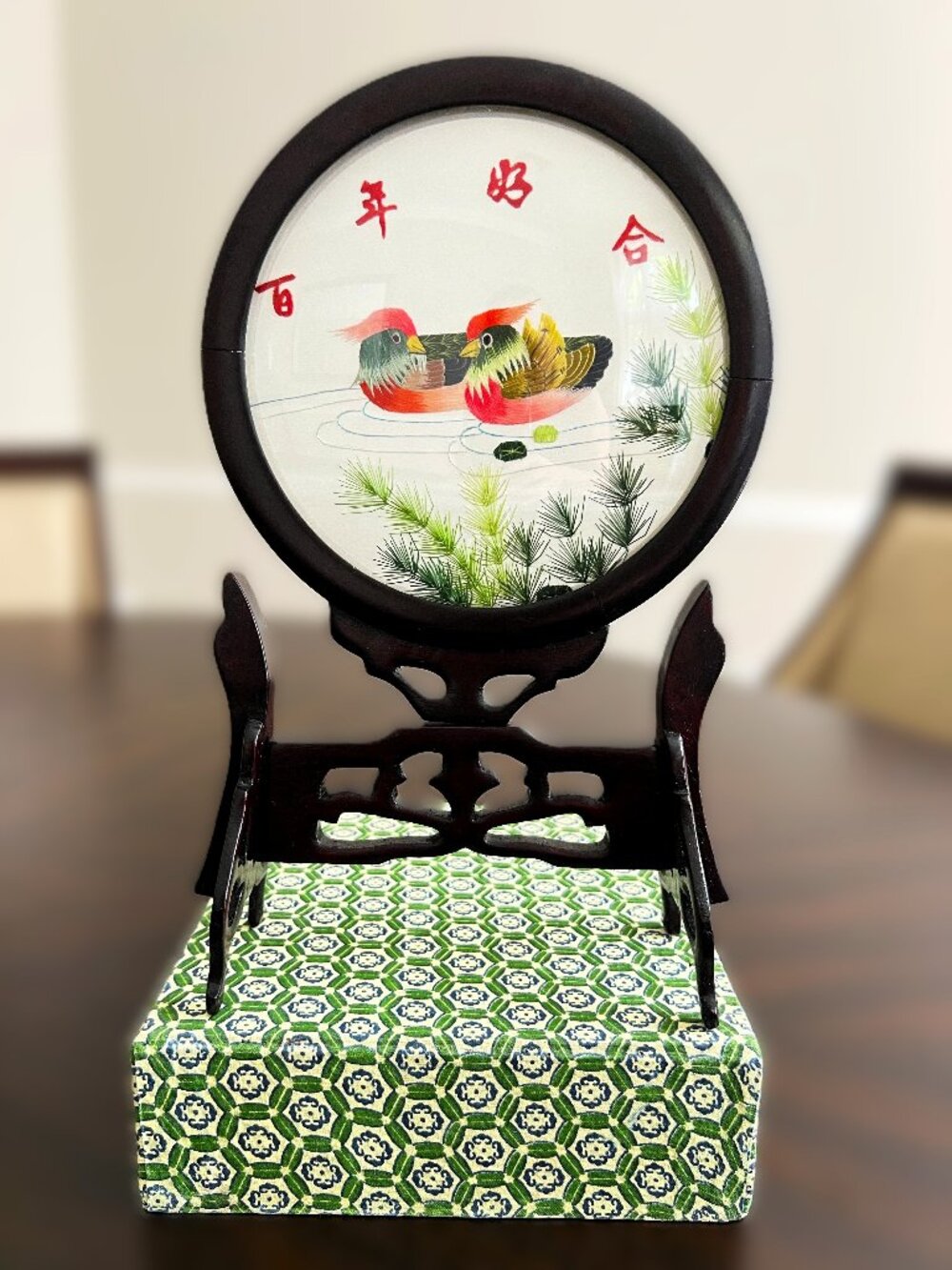 Vintage Chinese Silk Embroidery Double Sided Mandarin Ducks Rotating Screen Box
